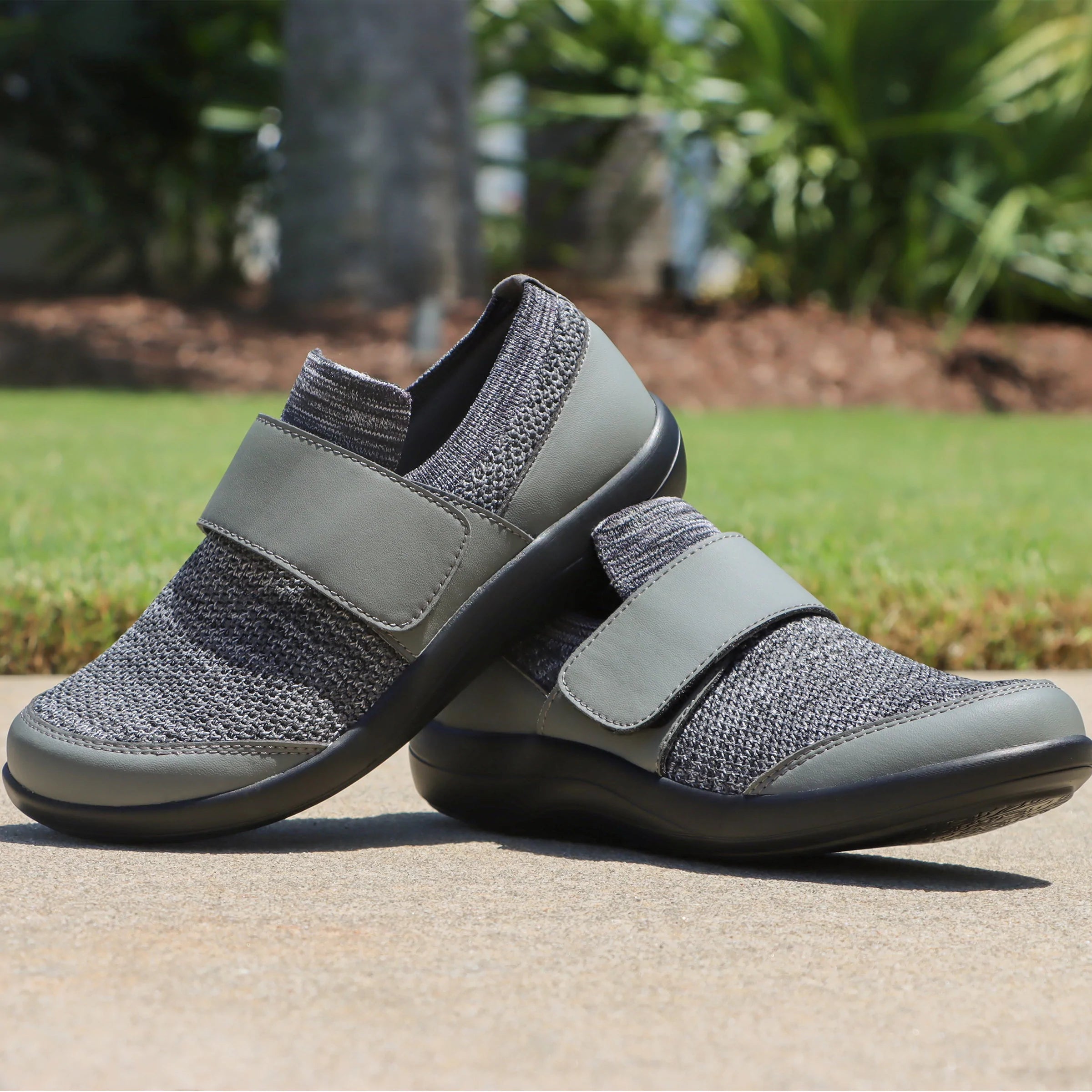 Dasher Charcoal Shoe - Image 2