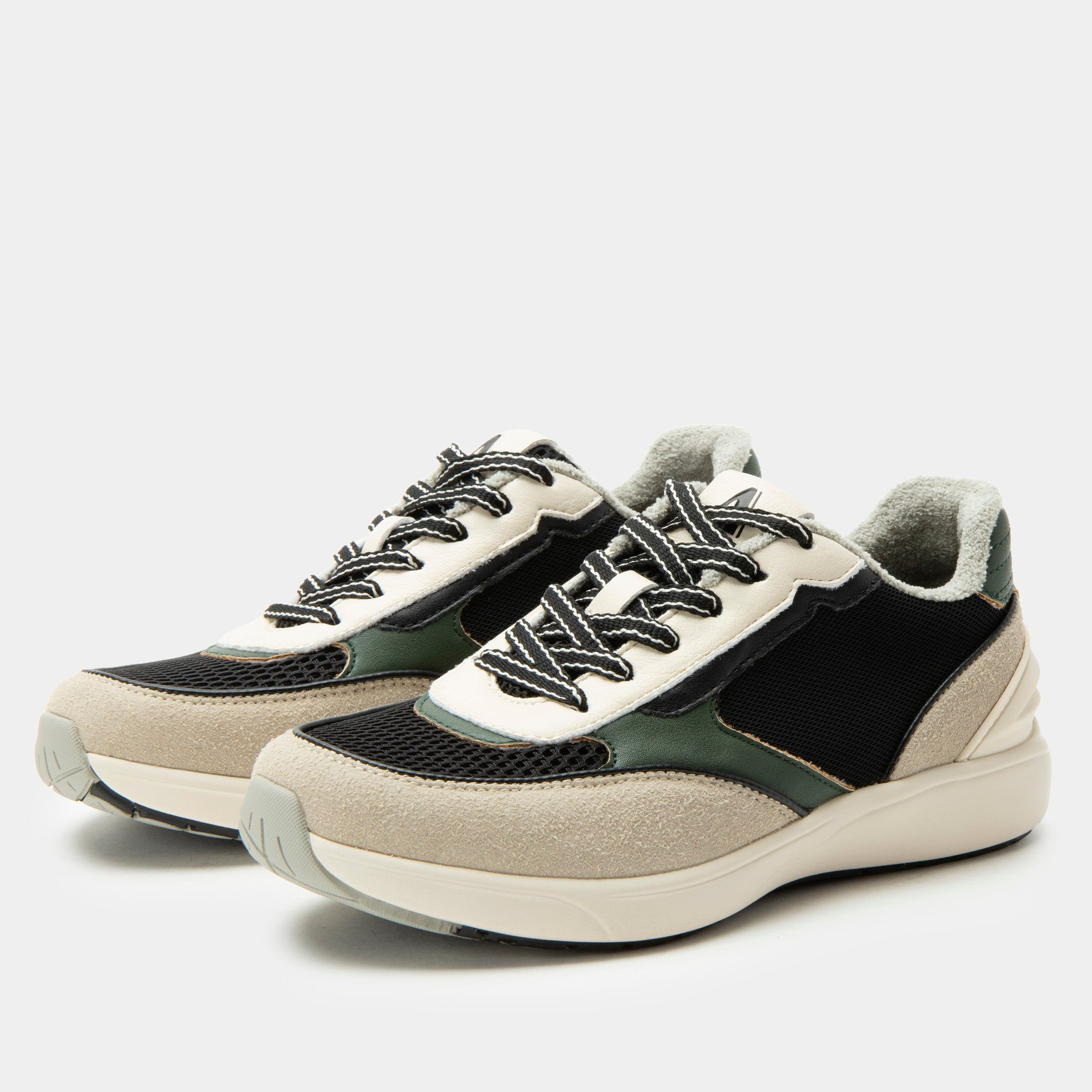 Embyr Emerald Shoe