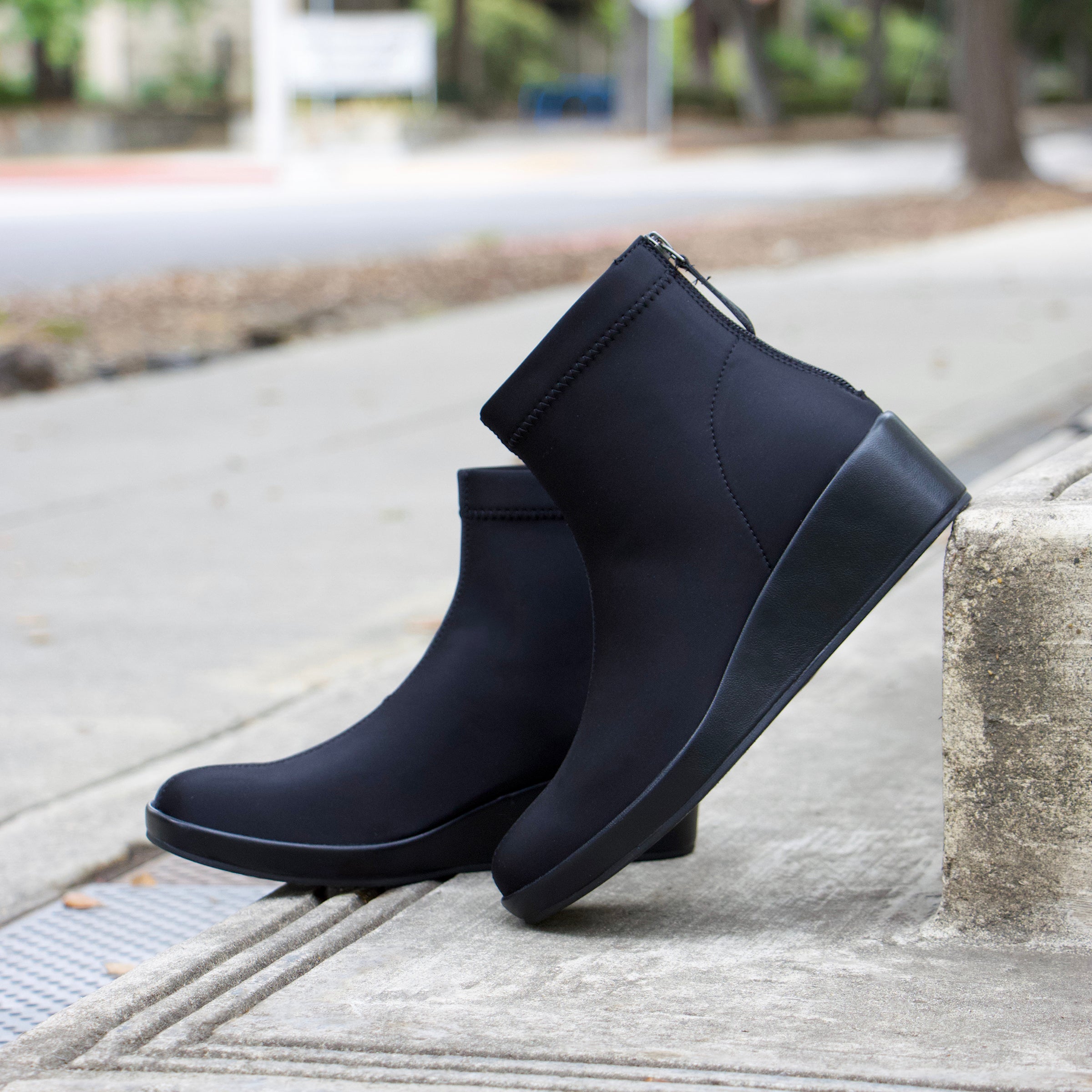 Harmoni Black Boot - Image 2