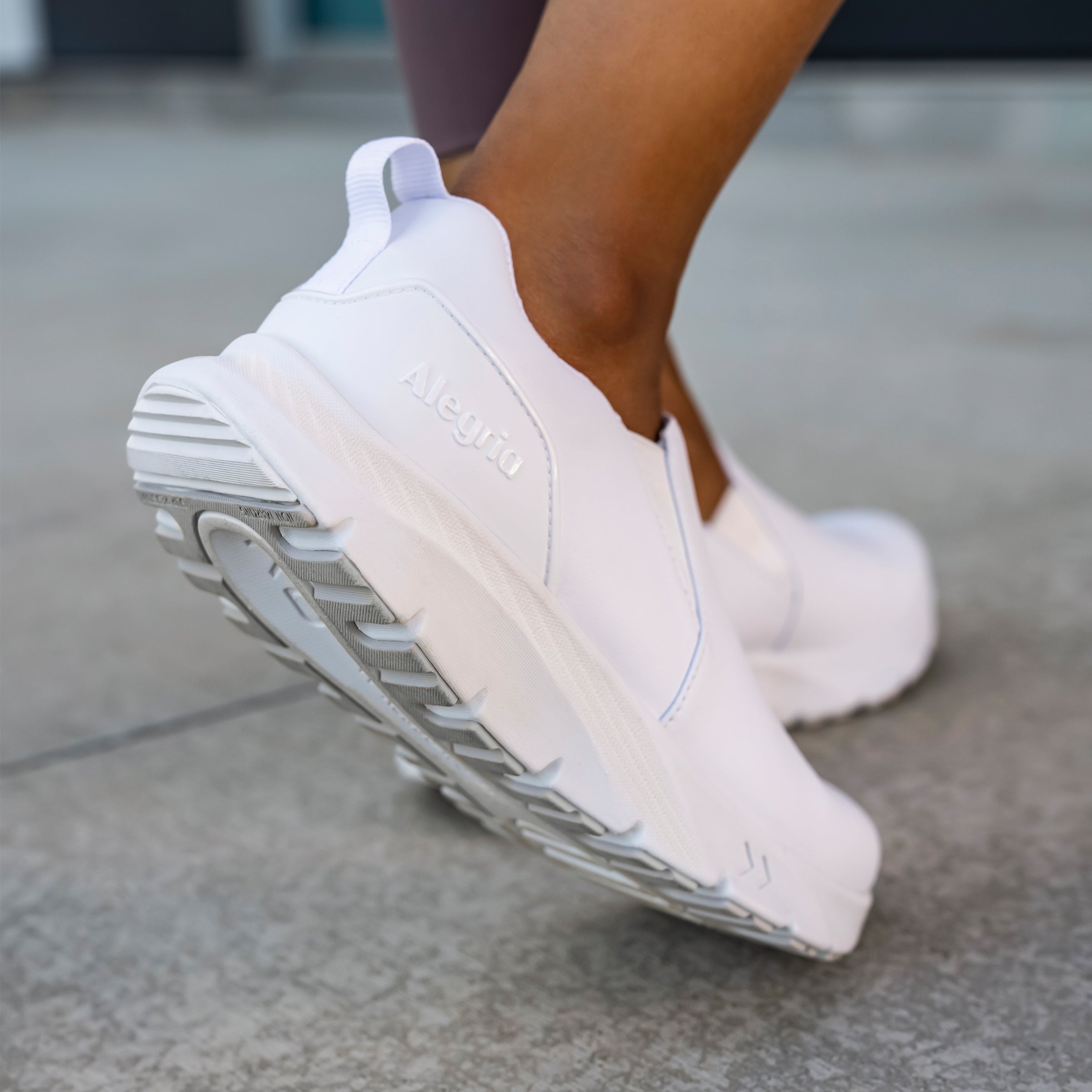 Kavalry True White Shoe - Image 2