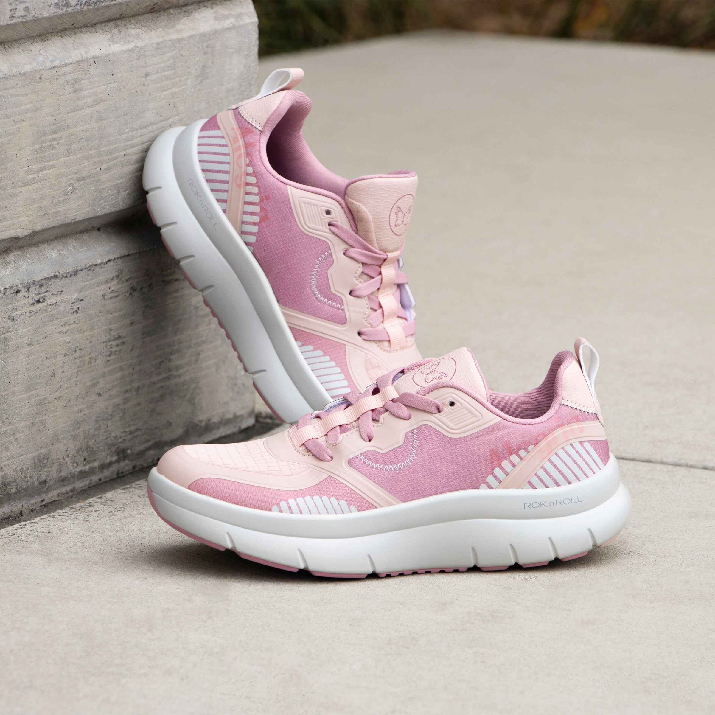 Solstyce Retro Blush Shoe - Image 2