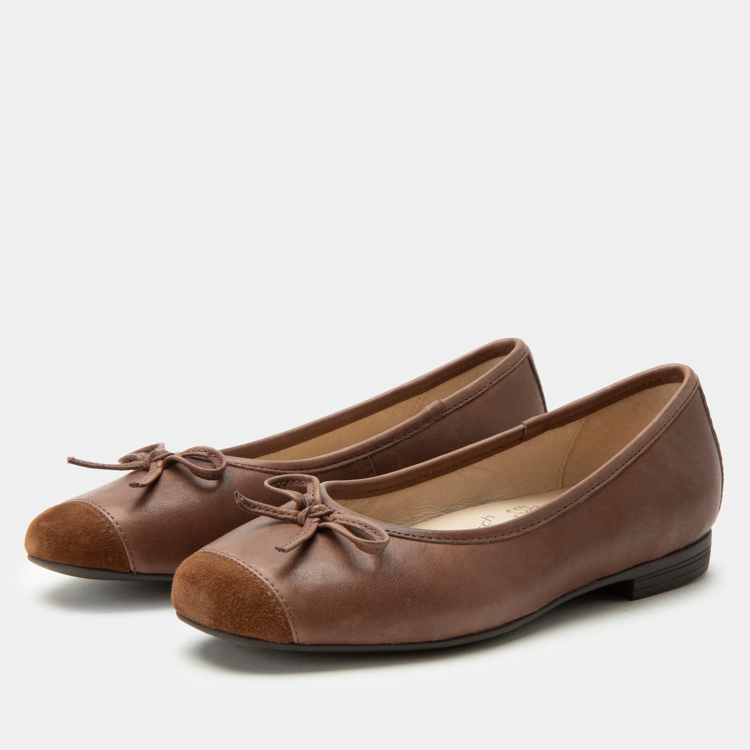 Talya Gingerbread Shoe